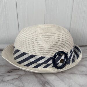 Goorin Bros Hat with Navy Striped Band 💙